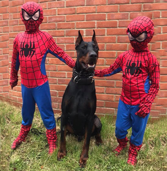 Huskar and his family